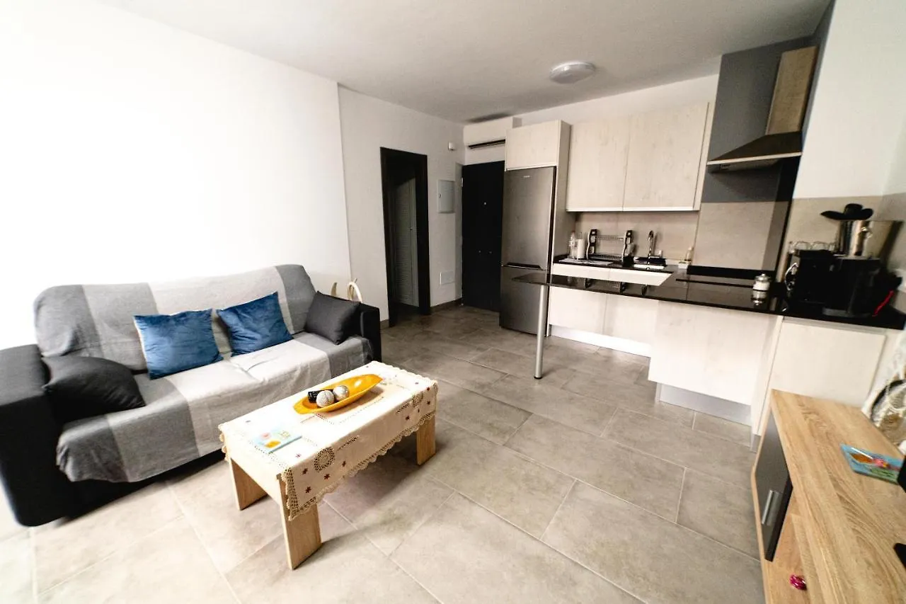 Apartamentos Victoria La Cala Del Moral 0*,